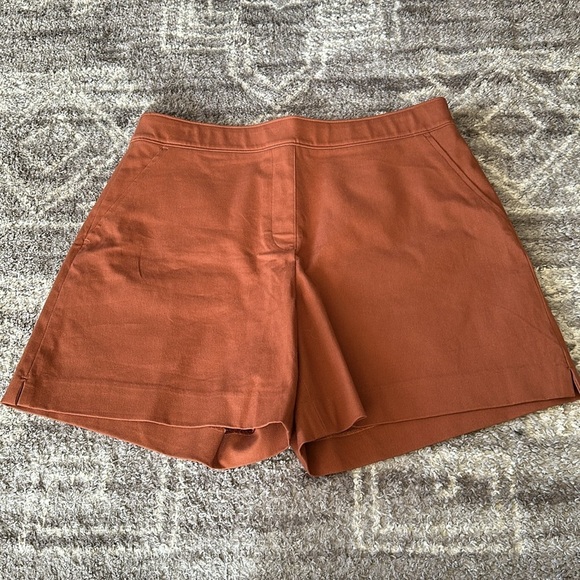 Spanx On The Go 6” Shorts Bronze Glow - Picture 4 of 9
